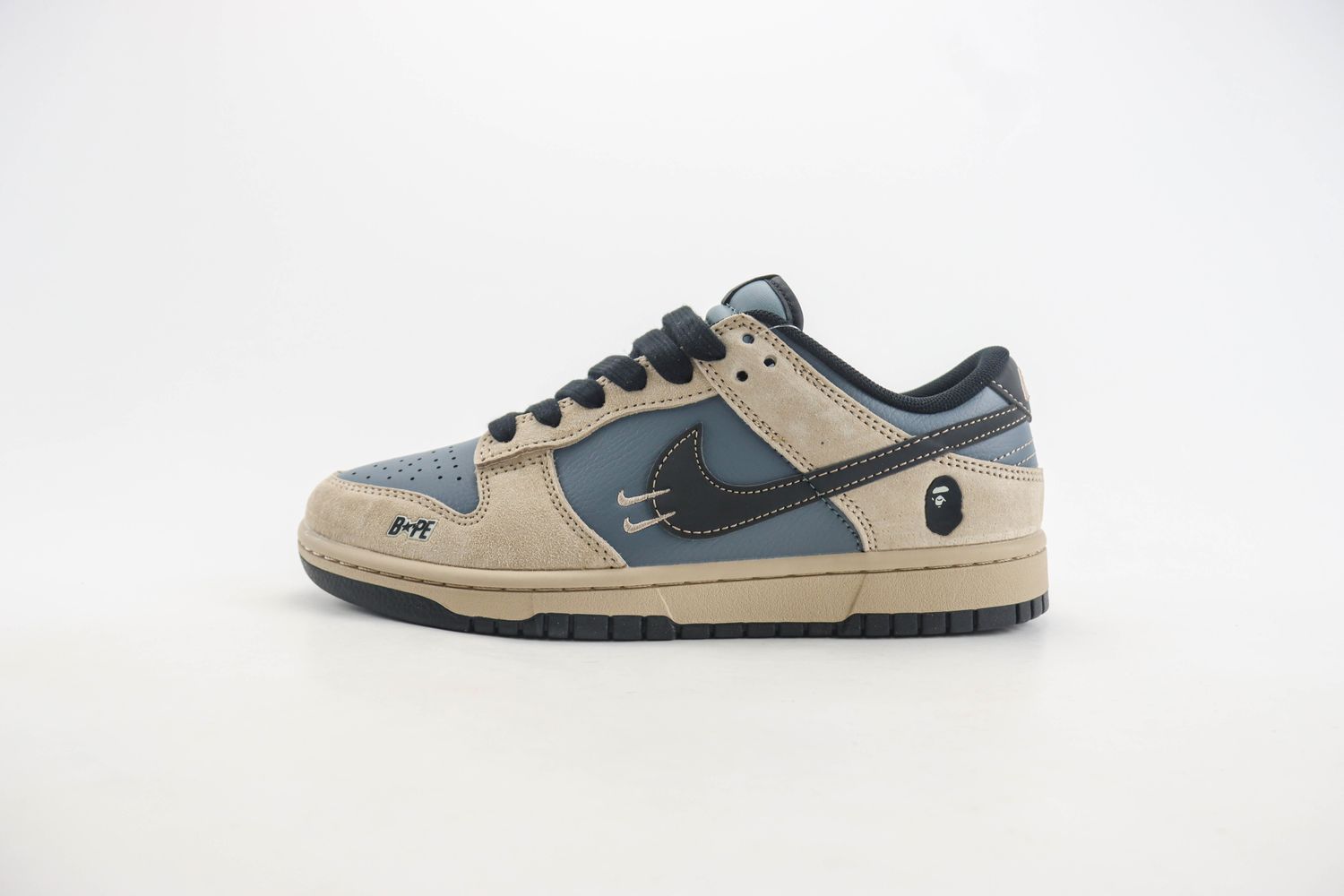  Nike SB Dunk Low x bape 13