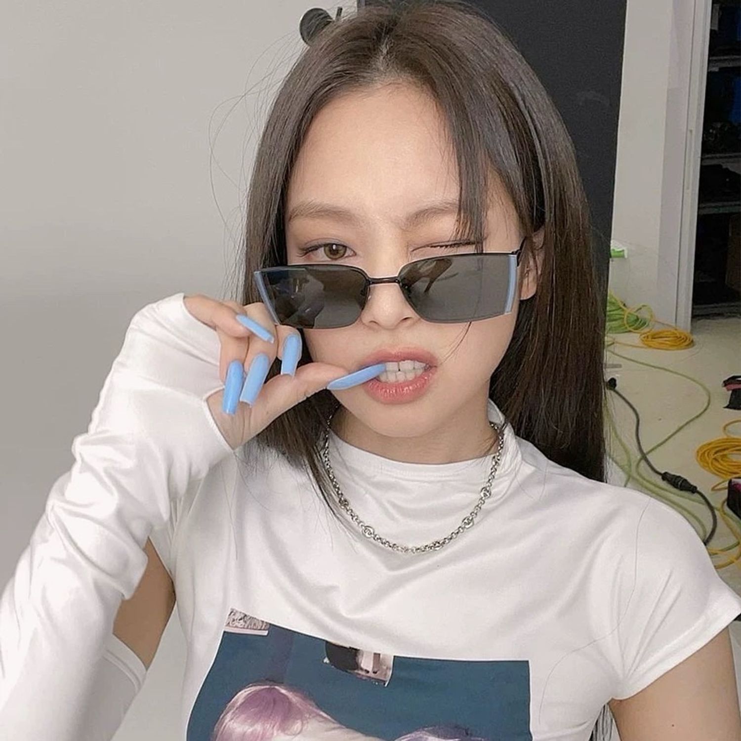 Нарны шил Jennie