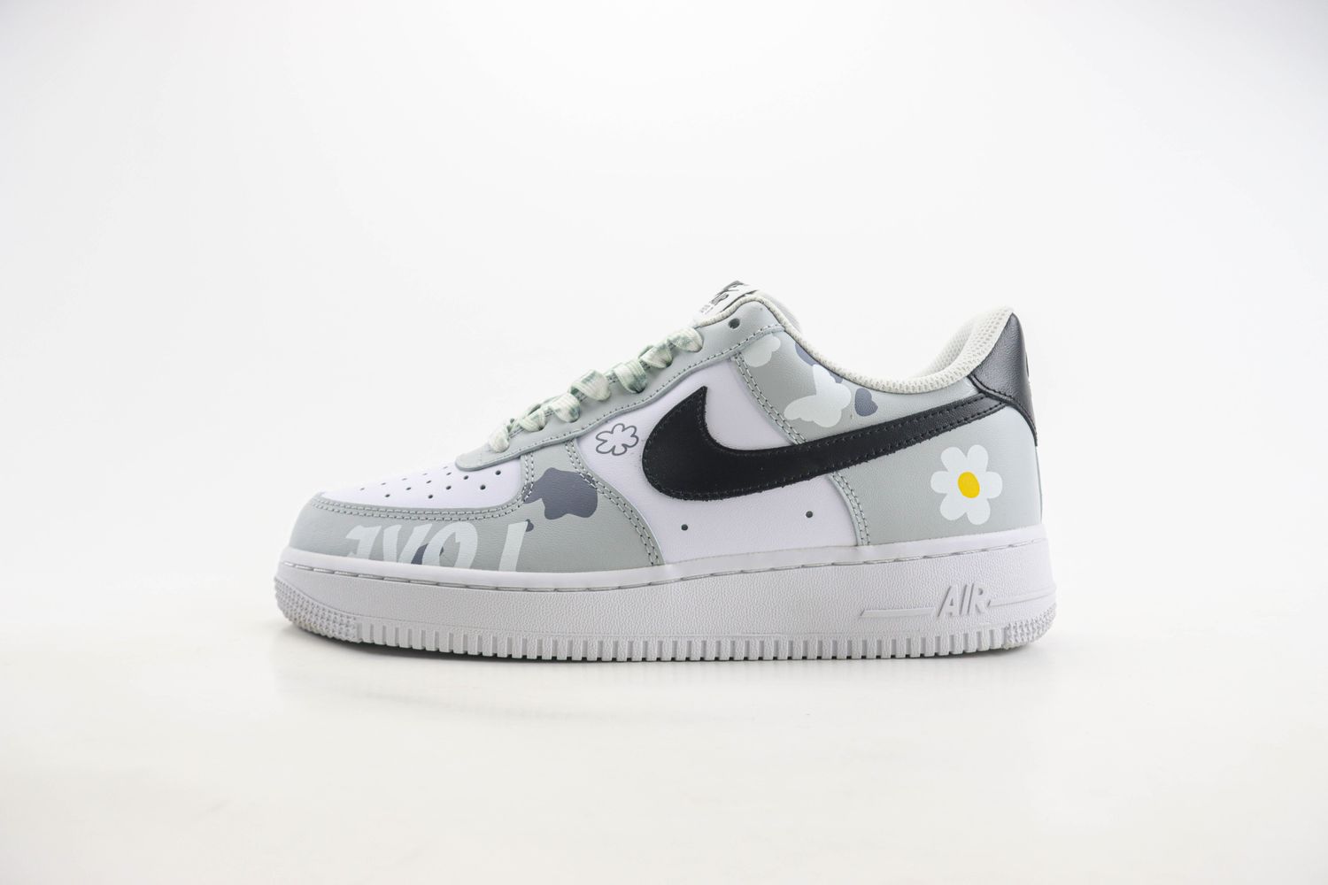 Nike Air Force 1 Low 105