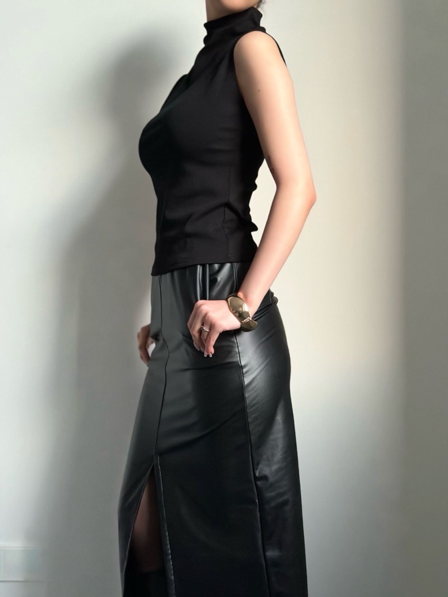 Leather long skirt 