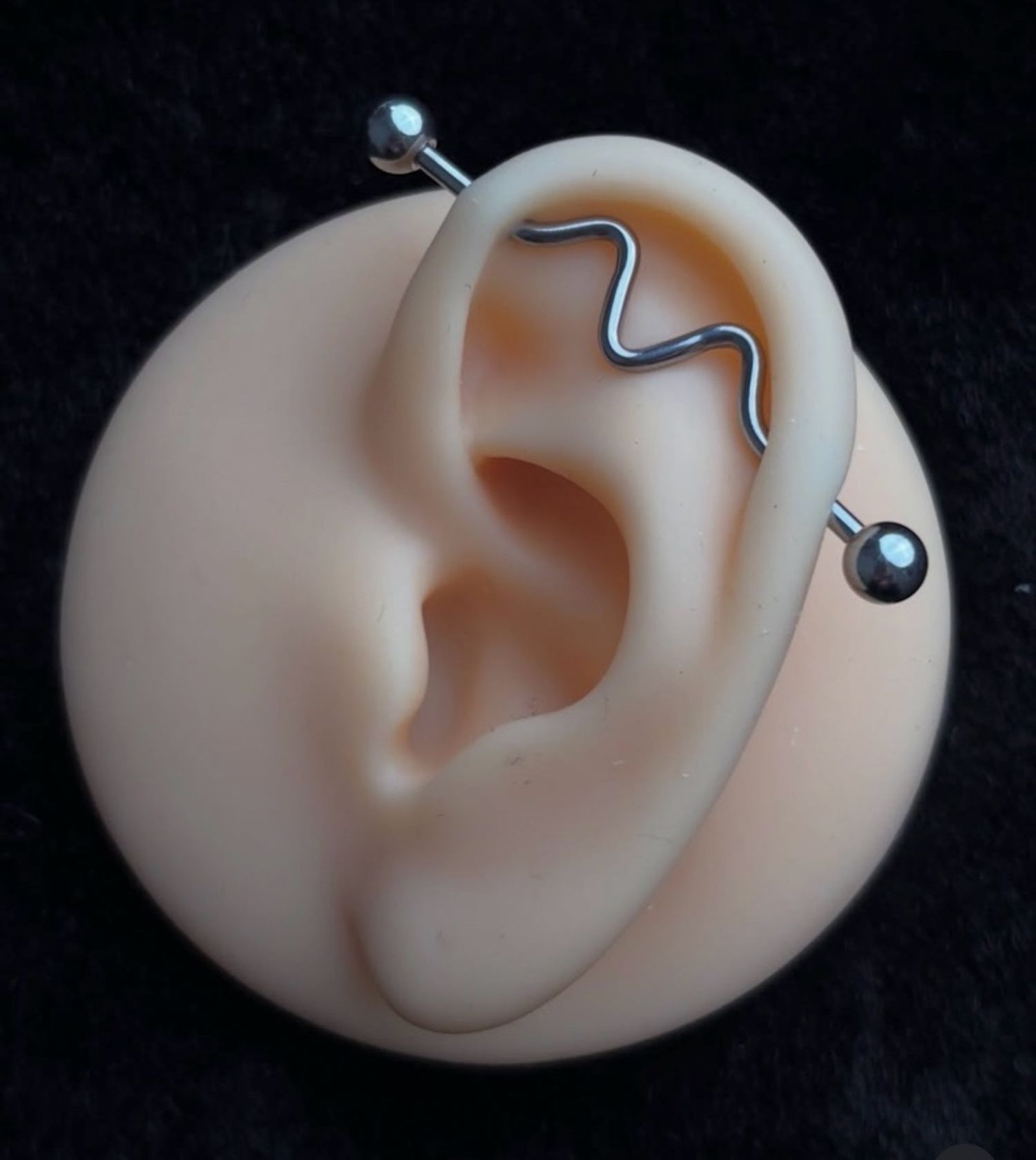 Индистриал ээмэг