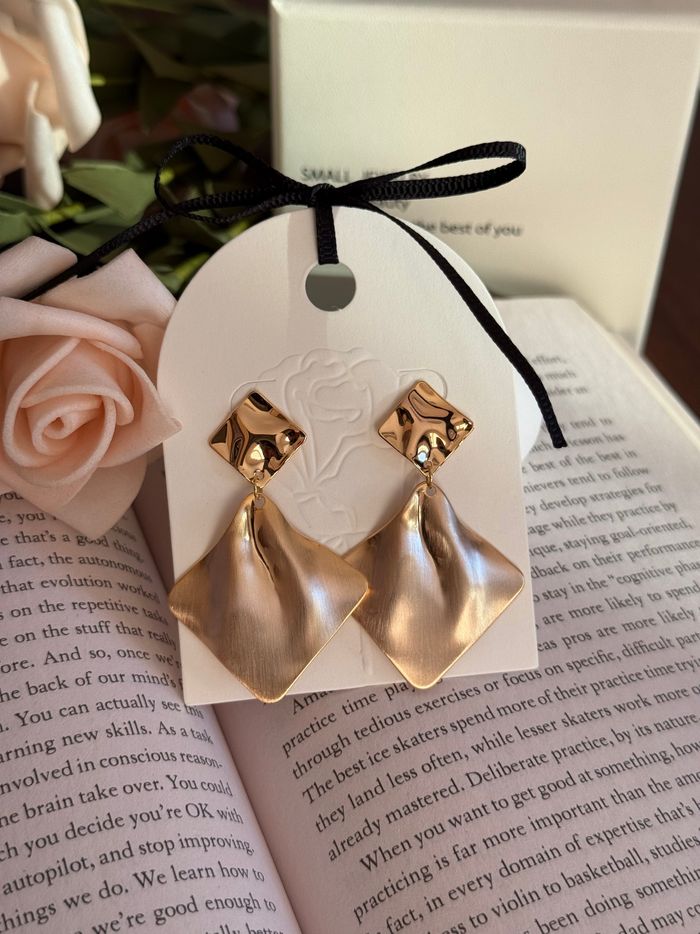 LUM GOLD EARRINGS
