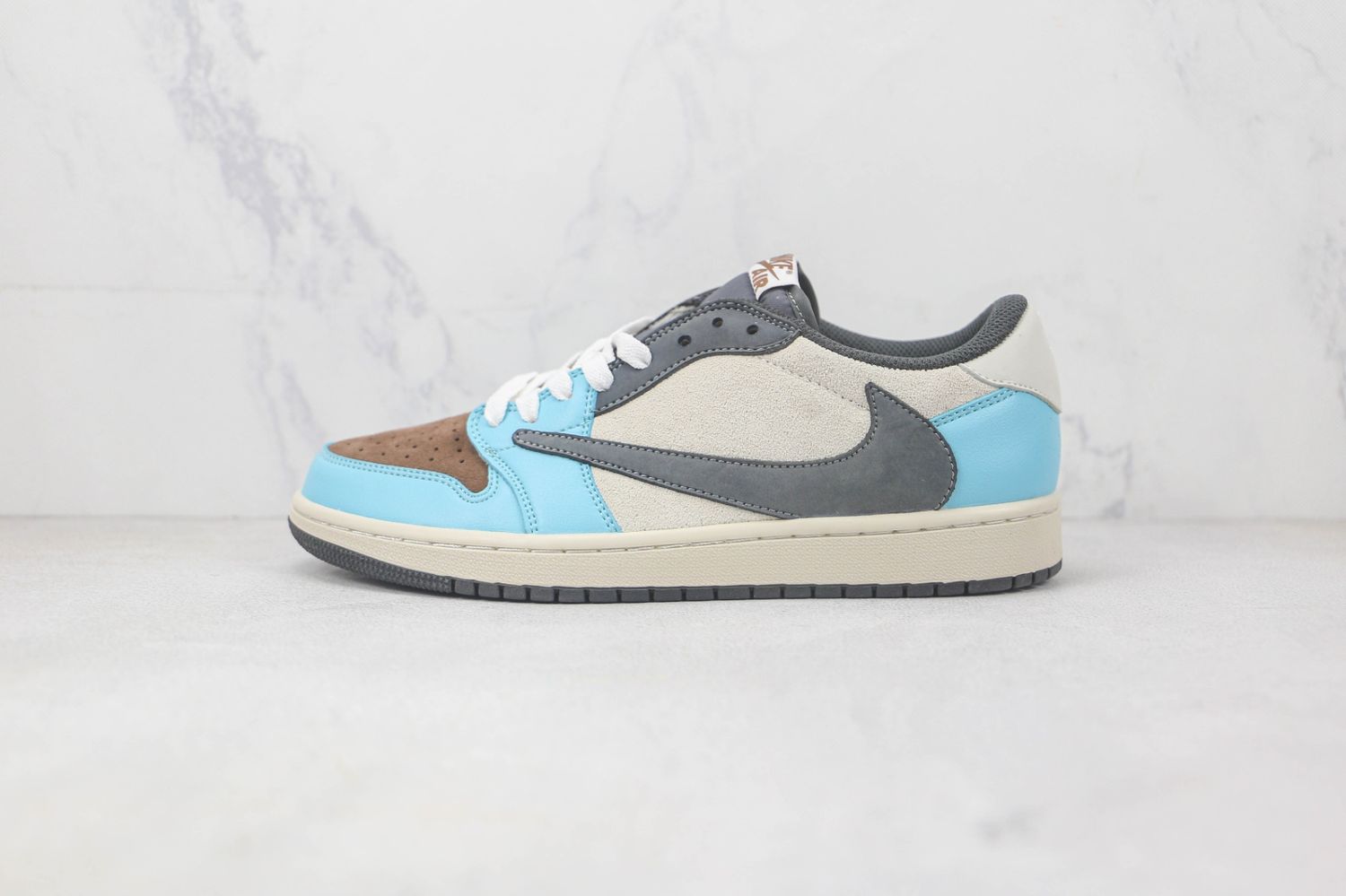Nike Air Jordan 1 Low OG Travis Scott 02  