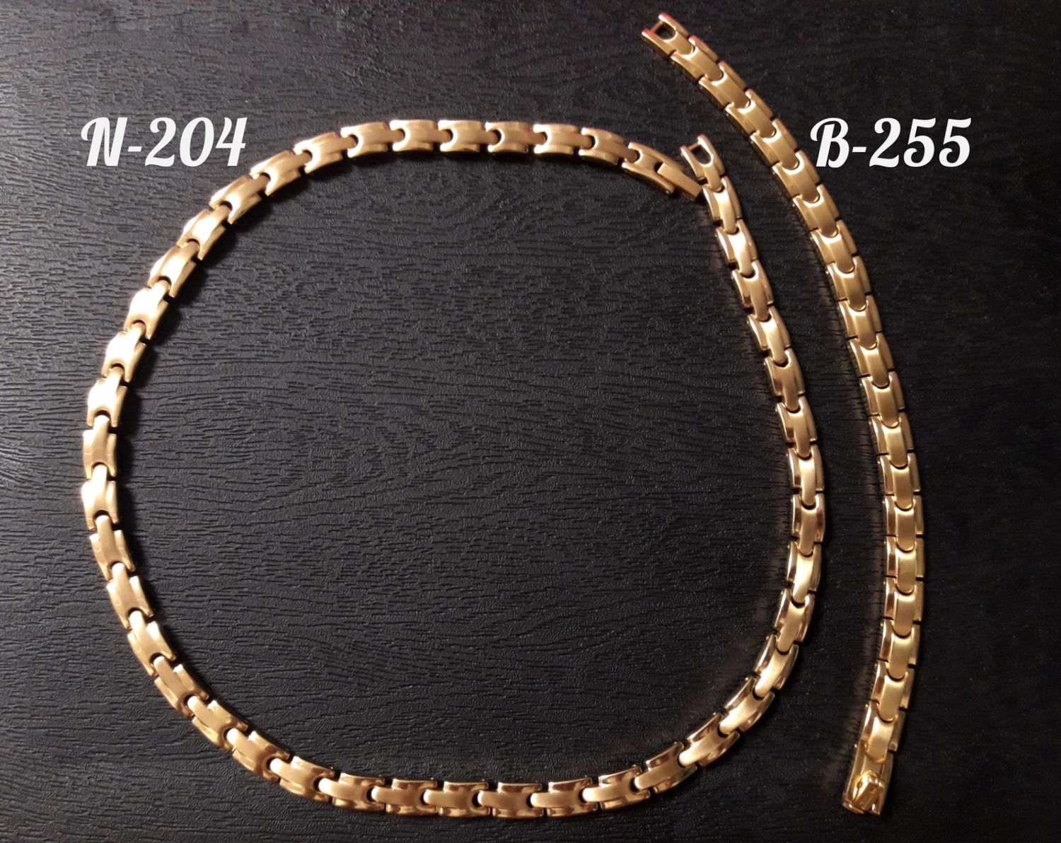 Энергийн зүүлт, бугуйвч хослол