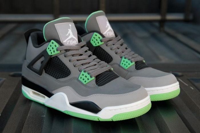 Jordan 4 Retro Green Glow