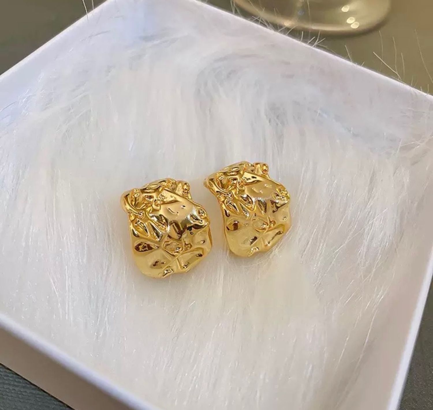 Тренд ээмэг