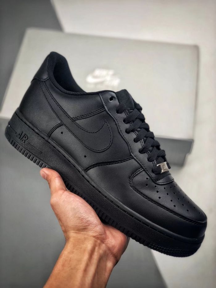 Air Force 1 Low “All Black”
