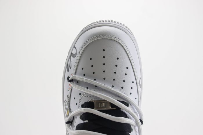 Nike Air Force 1 Low 242