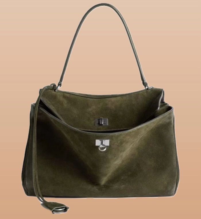 Бэлэн ногоон цүнх