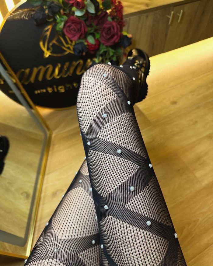 Сувдтай трико