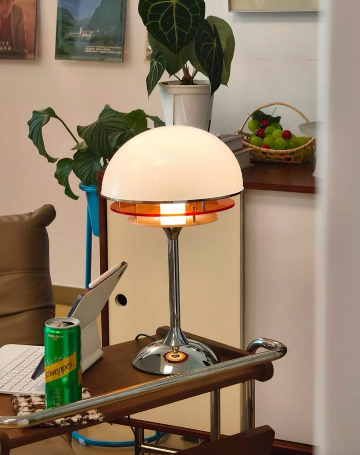 Ширээний гэрэл