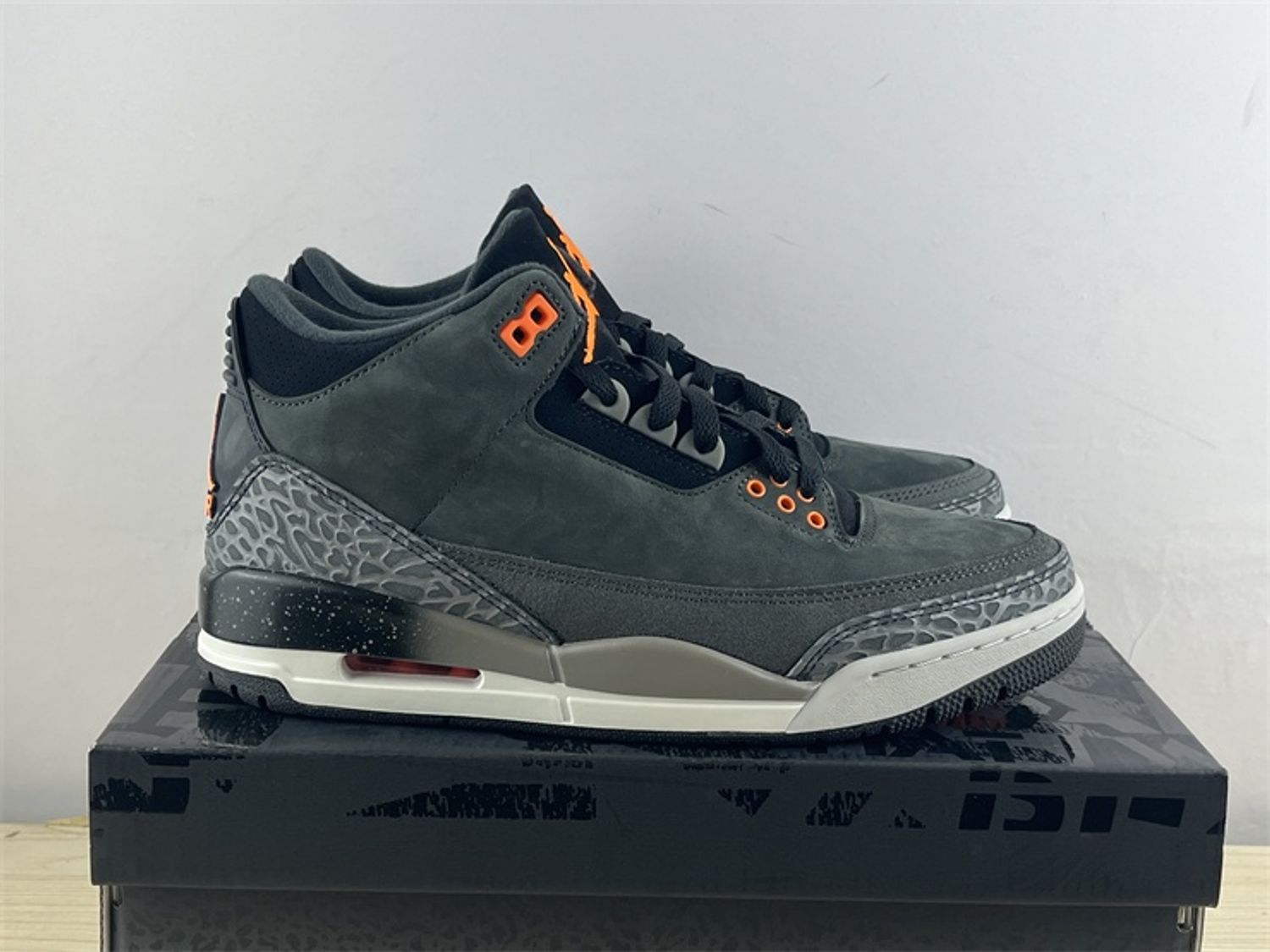 Jordan 3 Retro Fear Pack (2023)