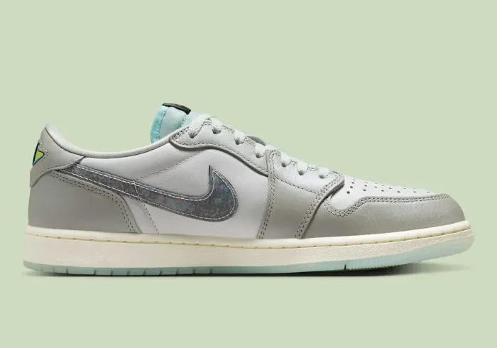 Air Jordan 1 Retro Low 