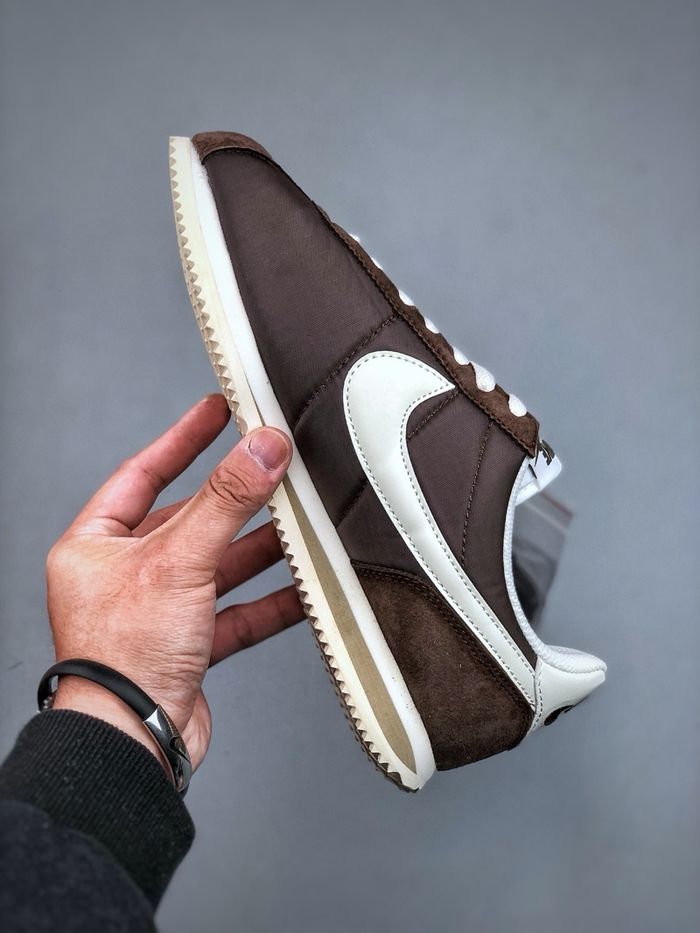 Nike Cortez W “Broque Brown”