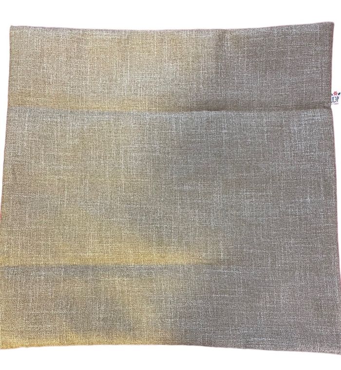 Шаргал бэйж өнгийн тааран дэр