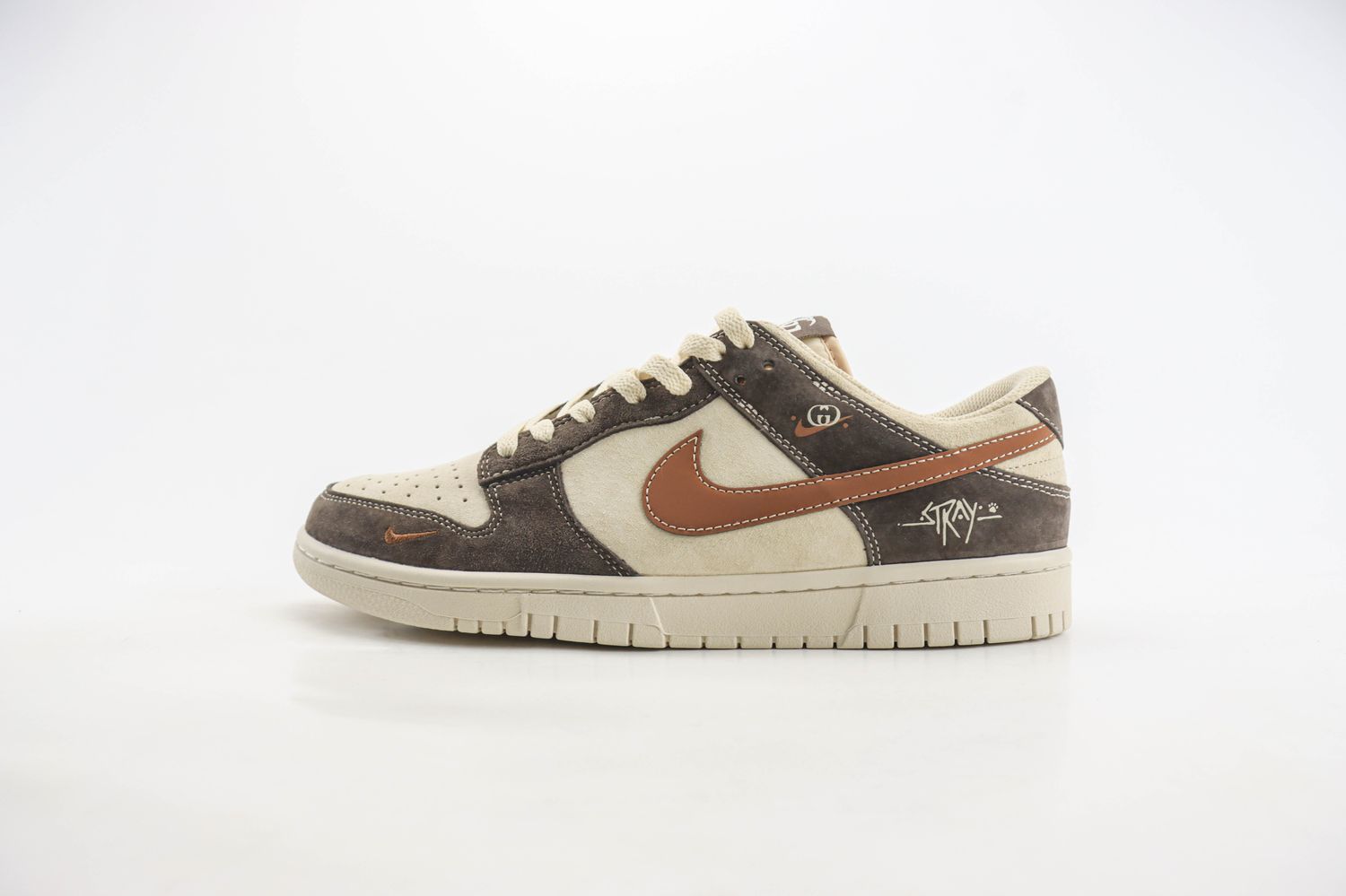 Nike SB Dunk Low Stray Rats 