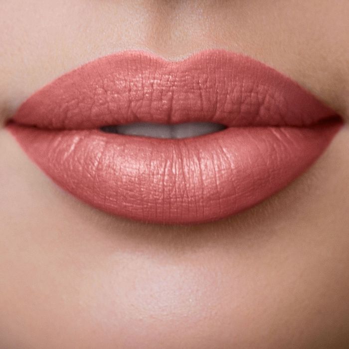 LIP SHOT  16 HOT BRICK