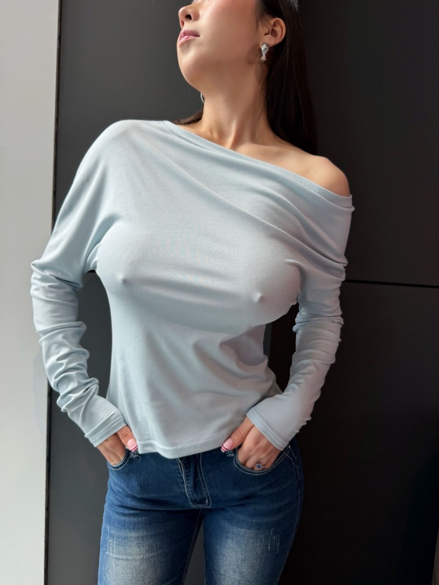 Lyocell loose off shoulder top