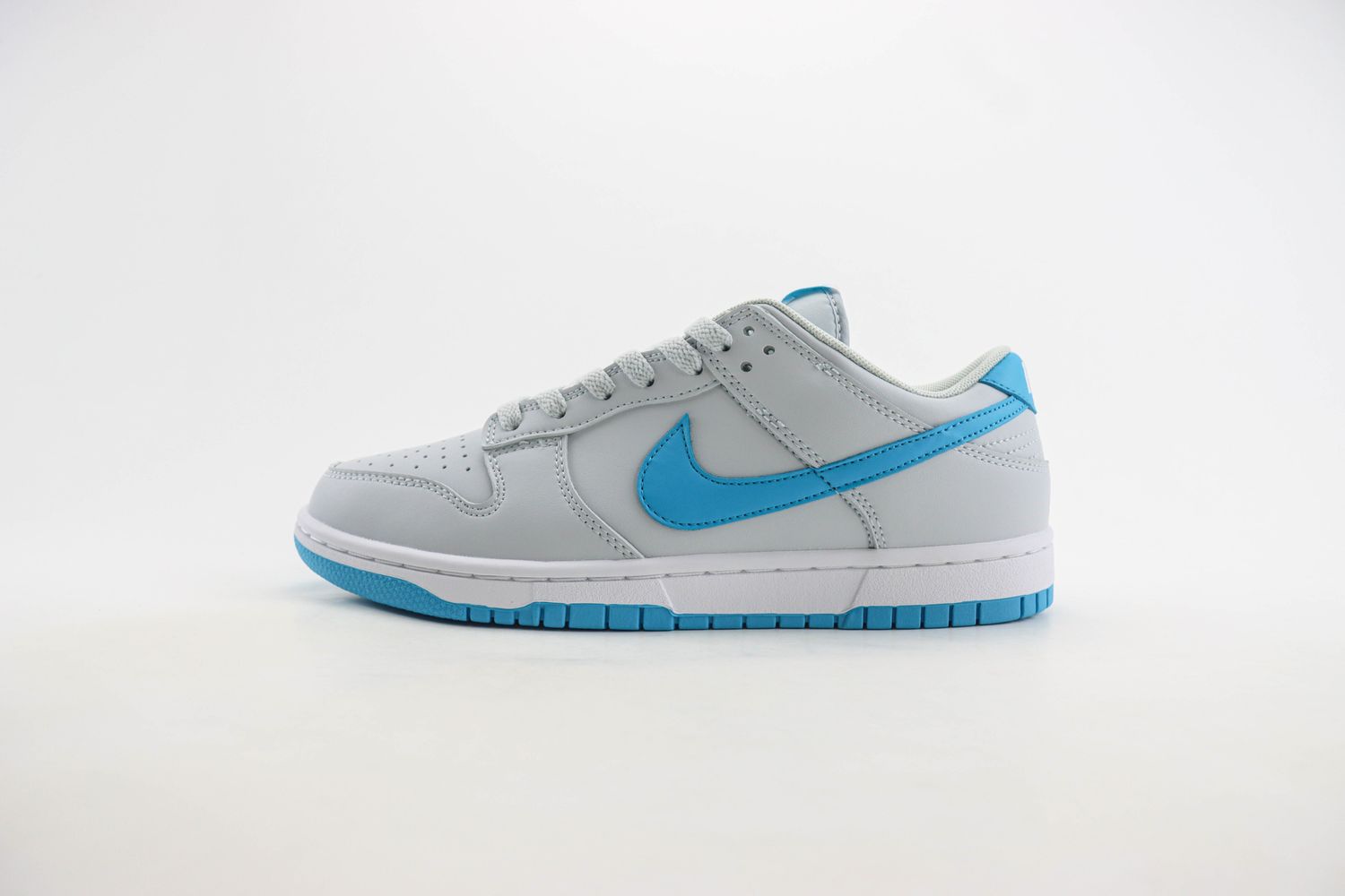 Dunk Low 'Light Bone Blue'