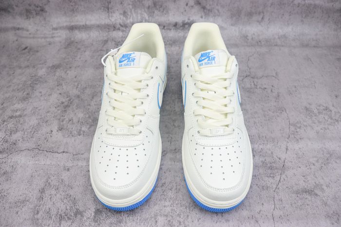 Nike Air Force 1 Low 374