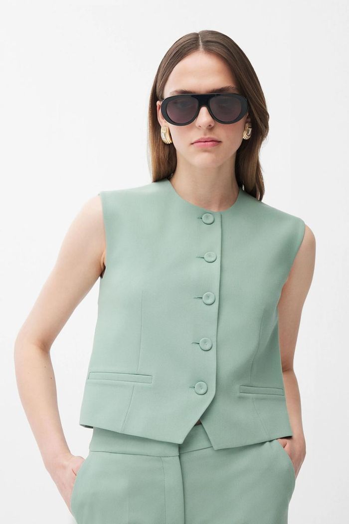 VEST