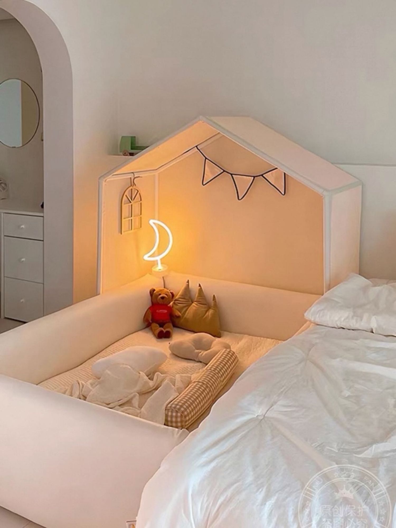 Хүүхдийн ор