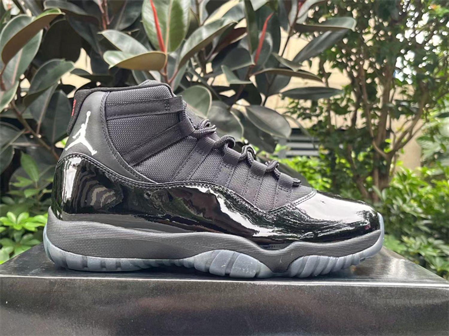 Air Jordan 11 Retro "Cap and Gown"