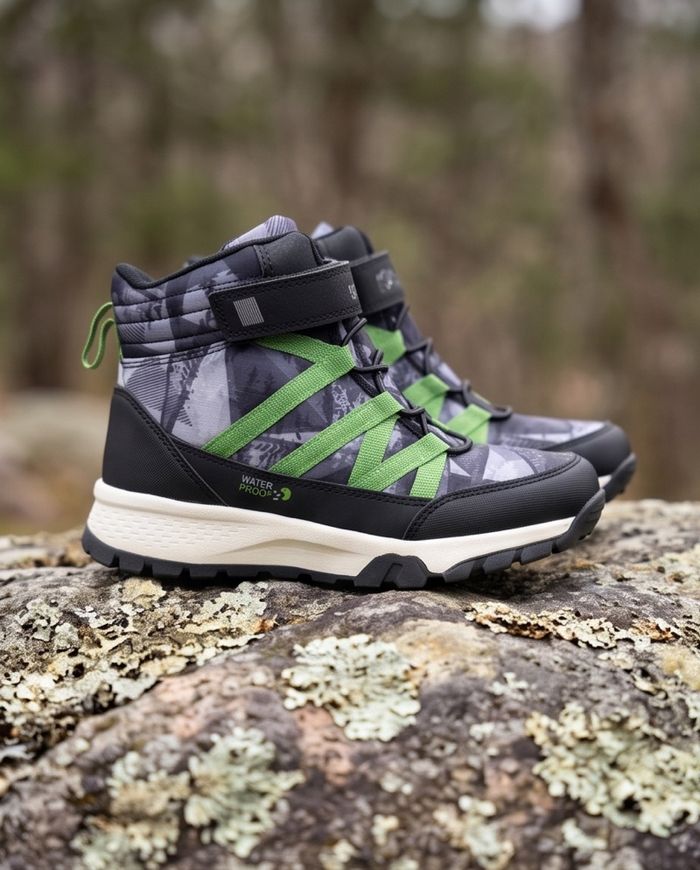 Boys snow boot