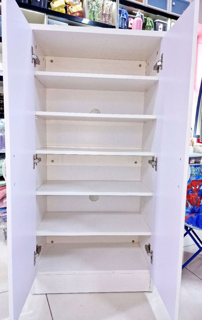 Гутлын тавиур, шүүгээ