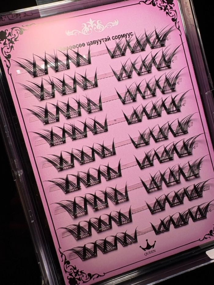 Наадаг сормуус