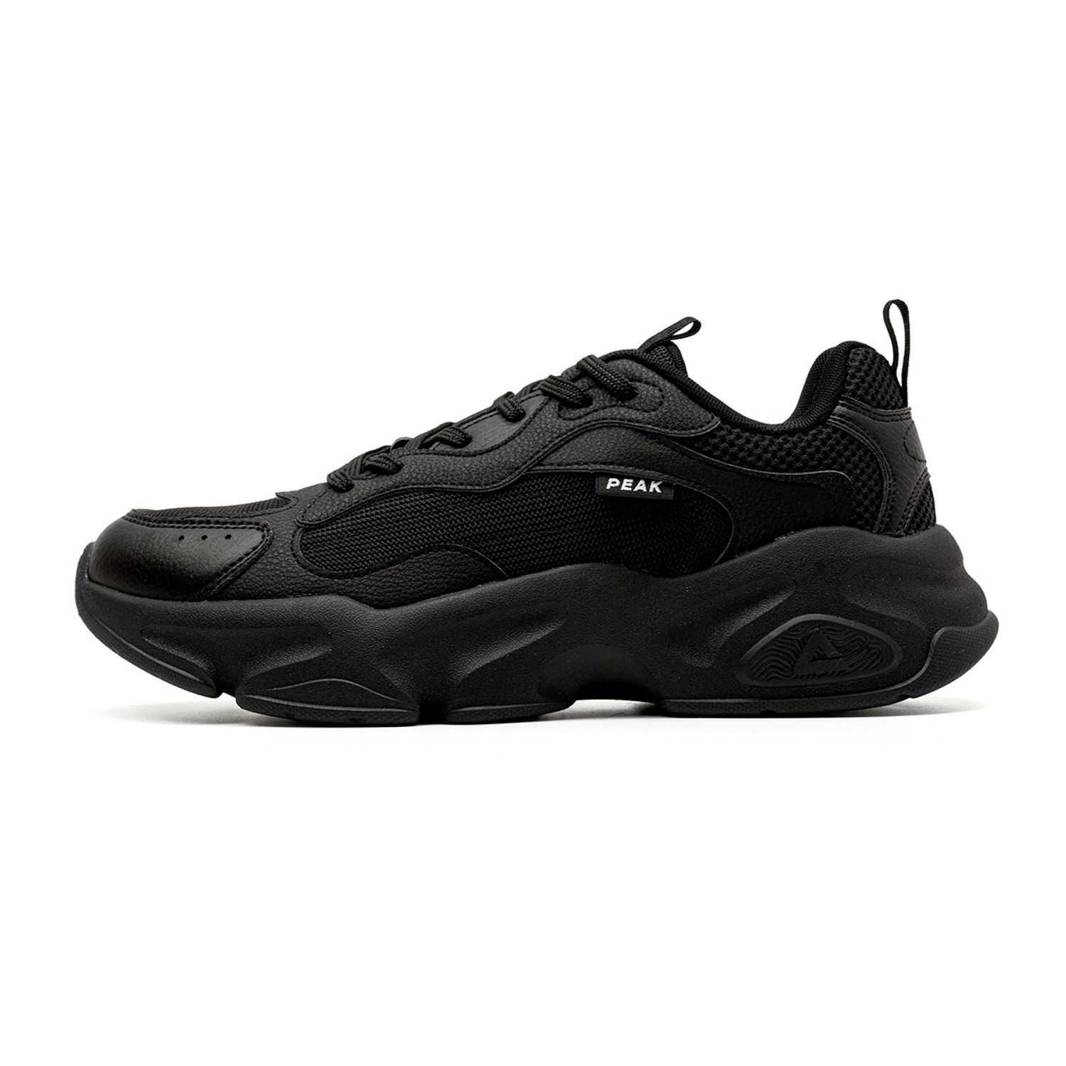 RETRO CASUAL SHOES