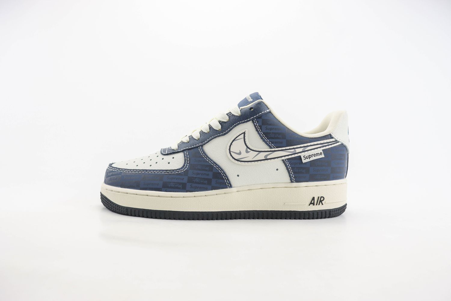 Nike Air Force 1 Low x supreme 68