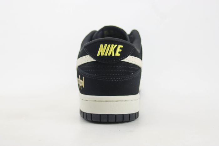  Nike SB Dunk Low x Fear of God FOG