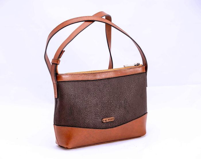 Үүрдэг арьсан цүнх - 340