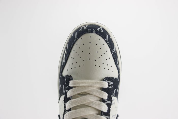 Nike SB Dunk Low x MLB 04