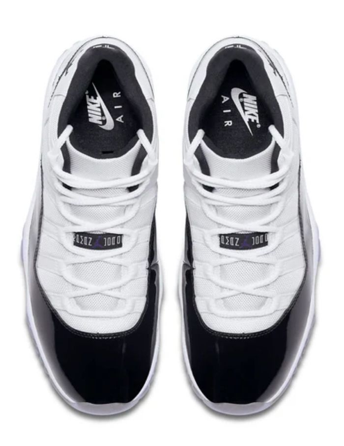 Air Jordan 11 Retro Concord