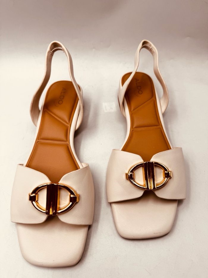 Aldo сүүн цагаан сандаал