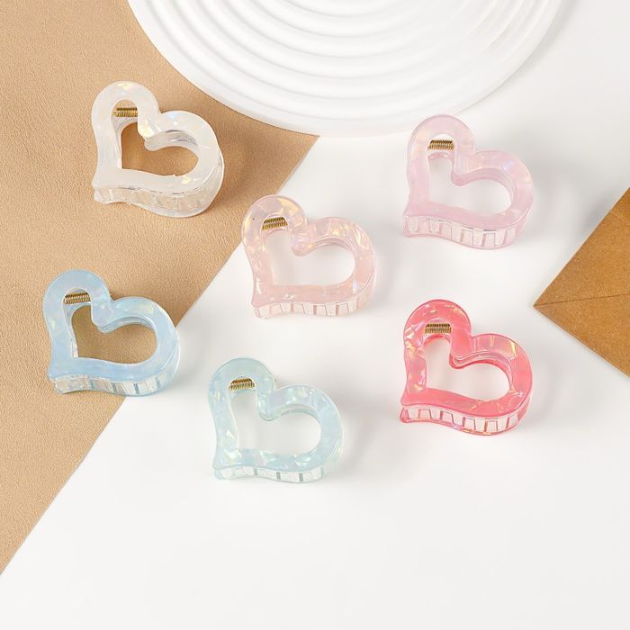 Heart claw clip