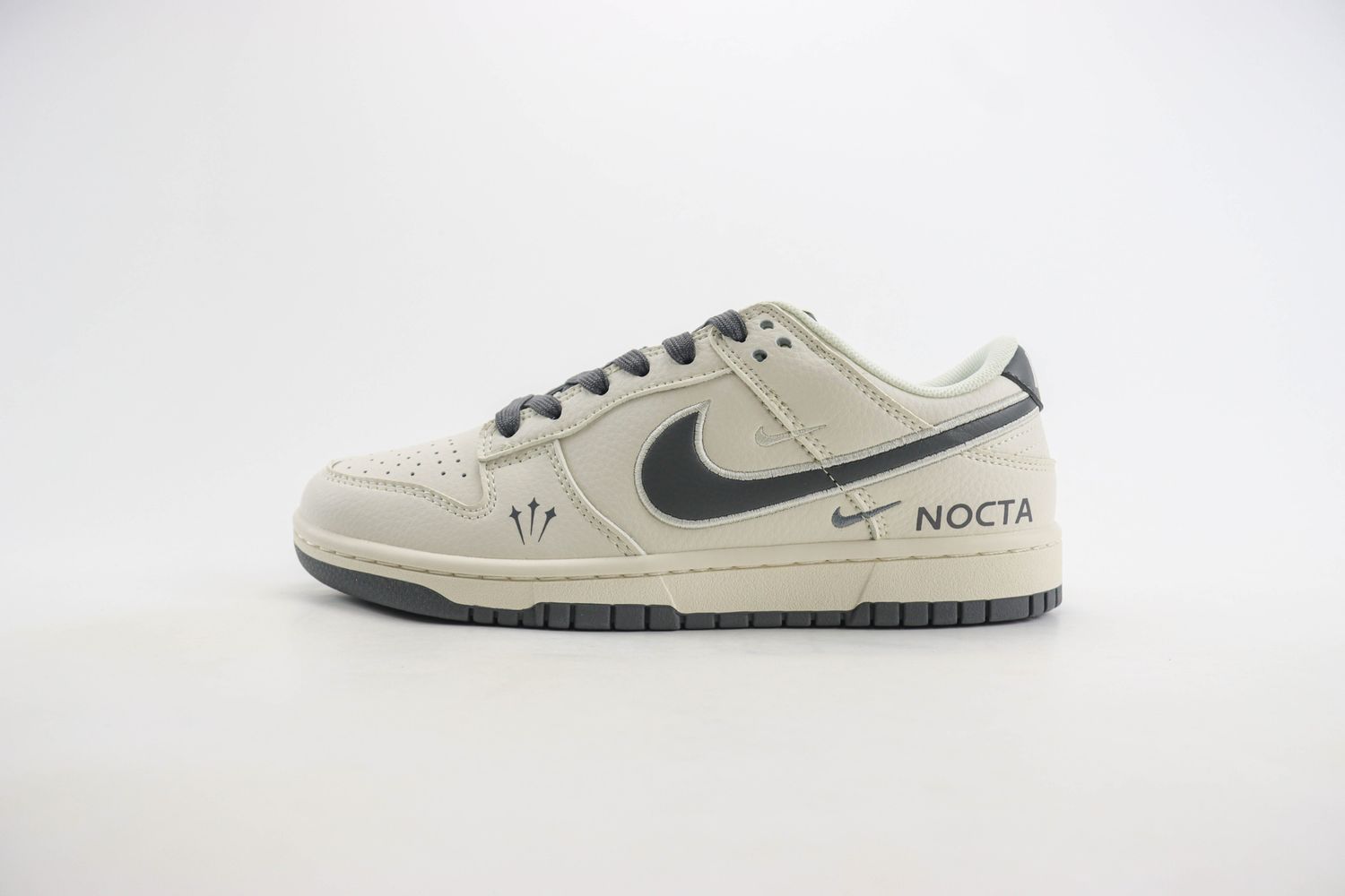  Nike SB Dunk Low x nocta 01