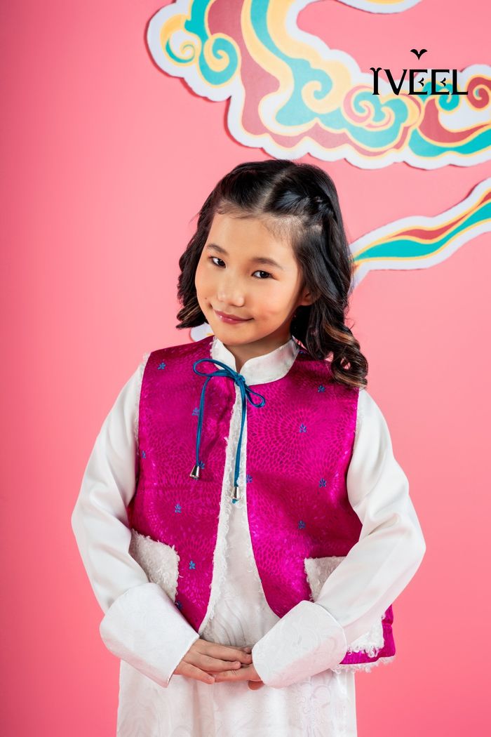 2 Талаараа өмсдөг хүүхдийн хантаaз