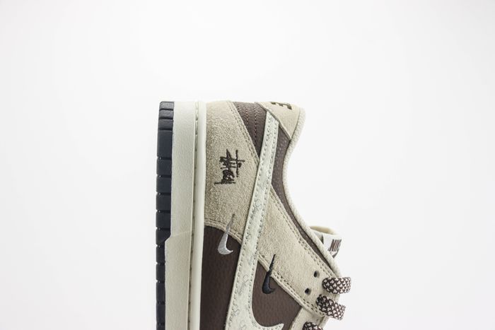 Nike SB Dunk Low Stussy 21