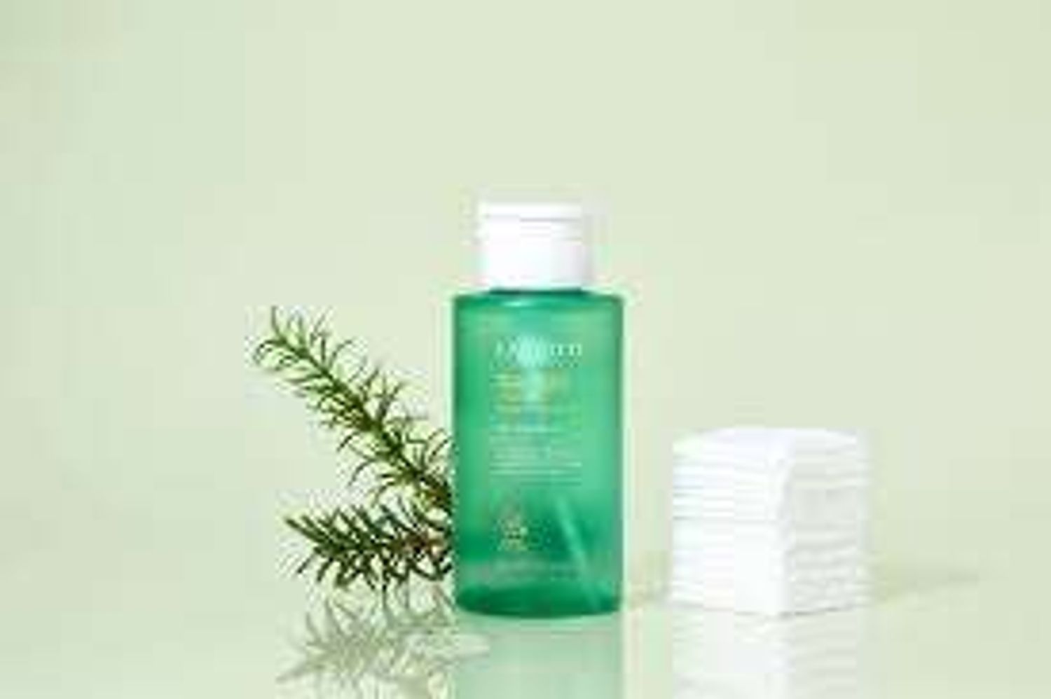 LABIOTTE Tea Tree Calming Cleansing Water 