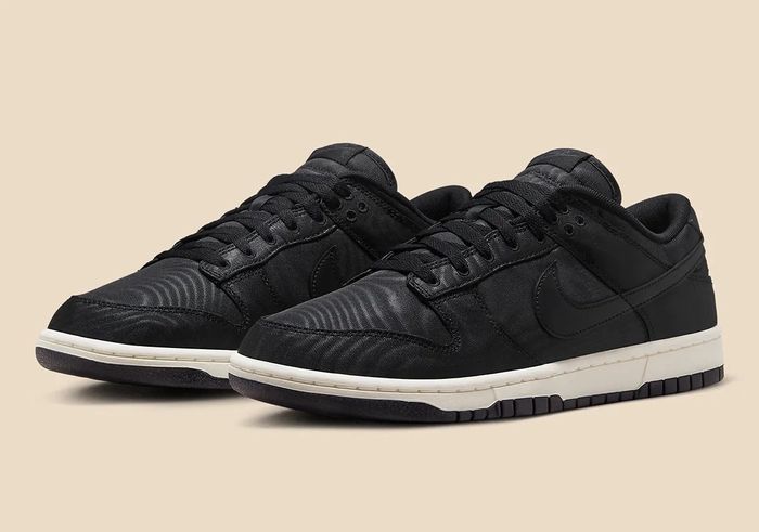 Nike Dunk Low "Black Canvas"