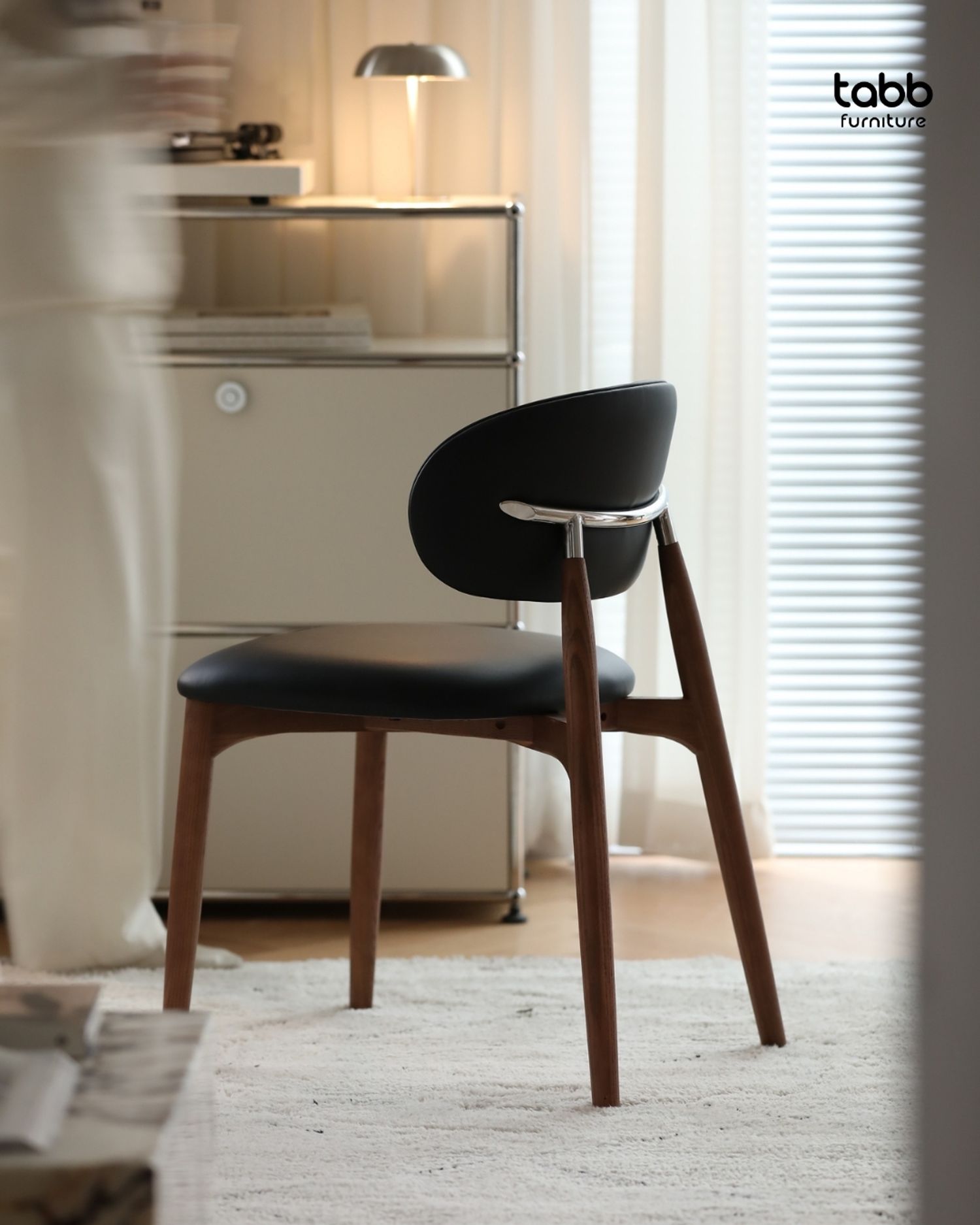 SEVI CHAIR
