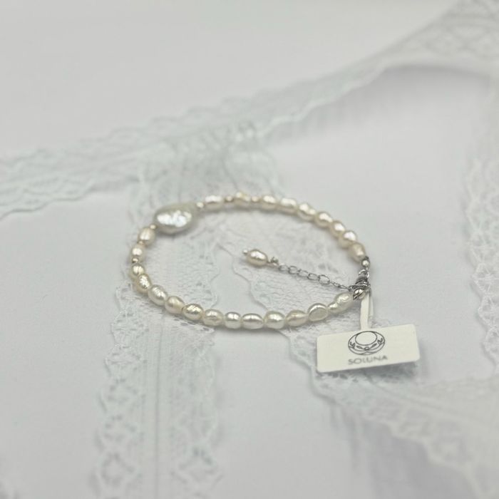 Pearl bracelet #1