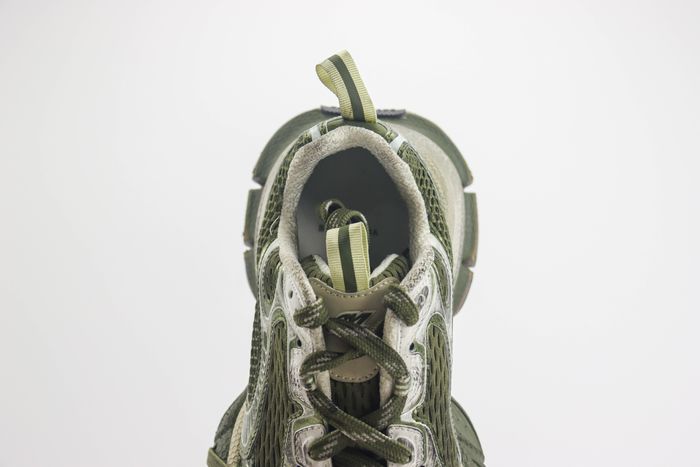 Balenciaga 3XL Dark Green Light Beige