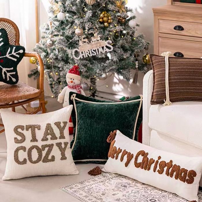 Шинэ жилийн декор дэрнүүд