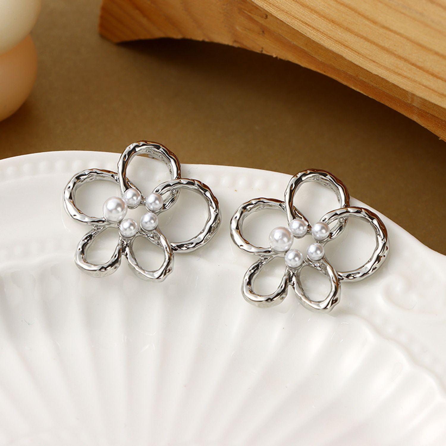 Garden Pearl Earrings