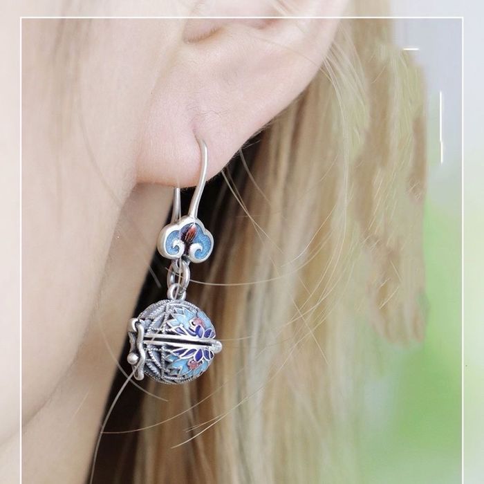 Монгол ээмэг  