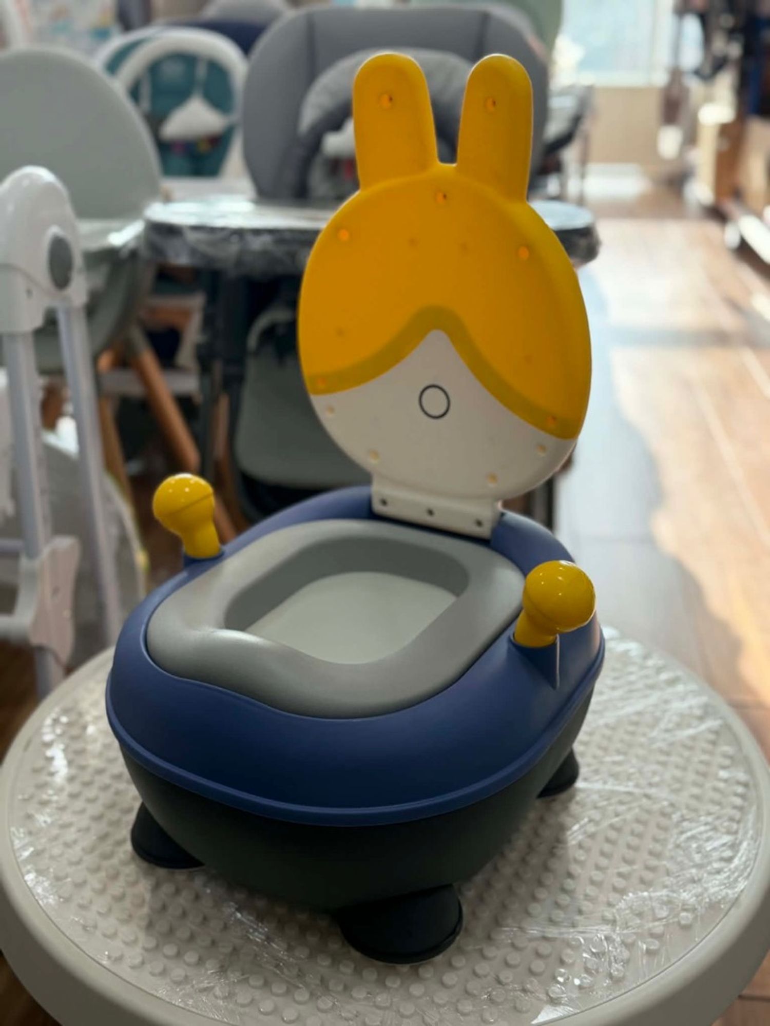 Хүүхдийн хөтөвч